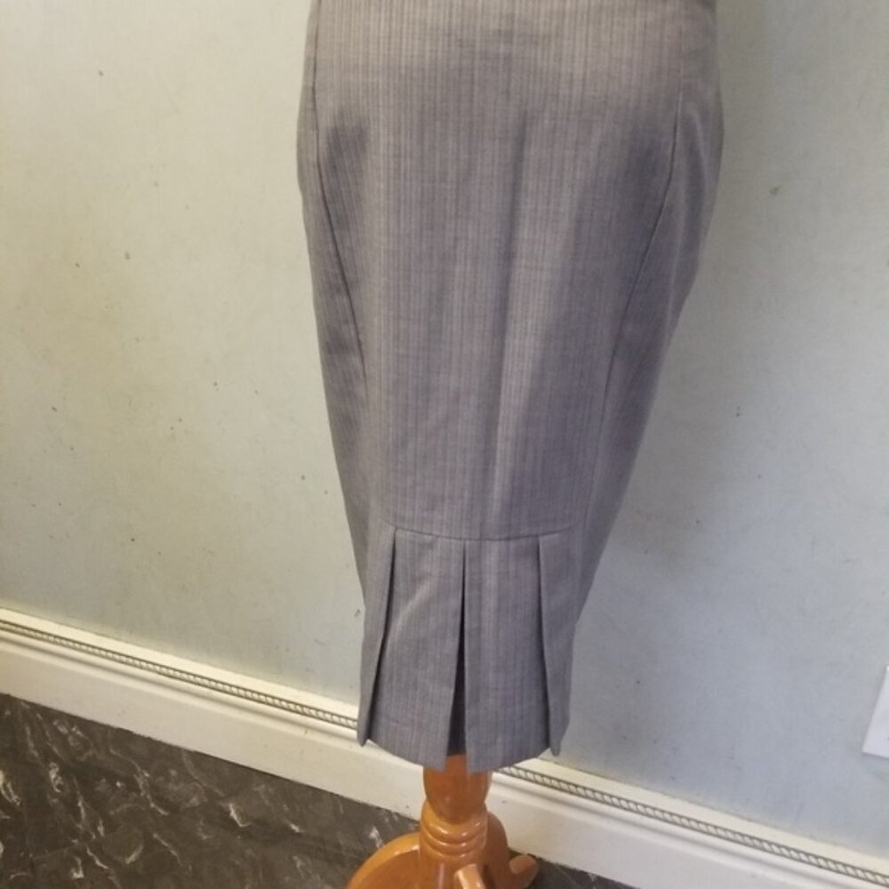 Classiques Entier pencil skirt flared back women's Size 6 (V9)